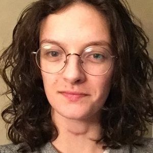 Meet your Posher, Carly